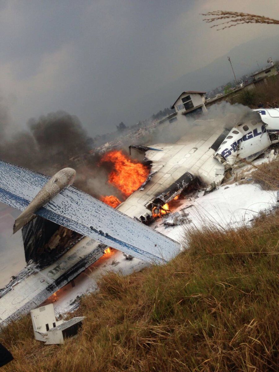Первая авиакатастрофа. Катастрофа DHC-6 В Непале. Боинг 747 авиакатастрофа. Боинг 737 авиакатастрофа.
