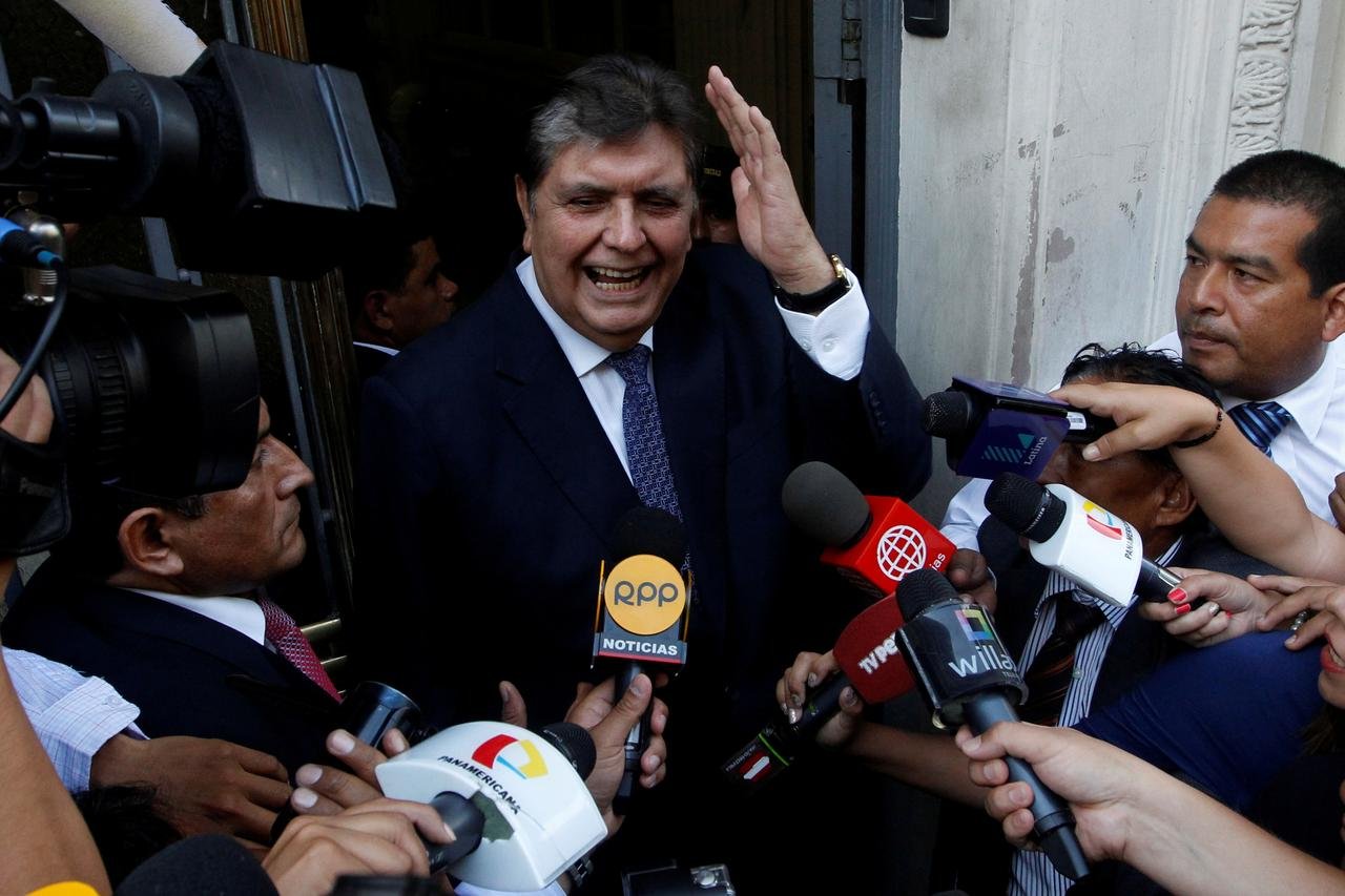 Former President of Peru shoots himself after Judiciary orders his arrest
