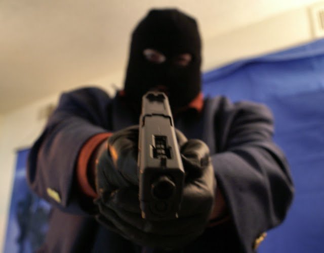 armed robber001 | Report Focus News